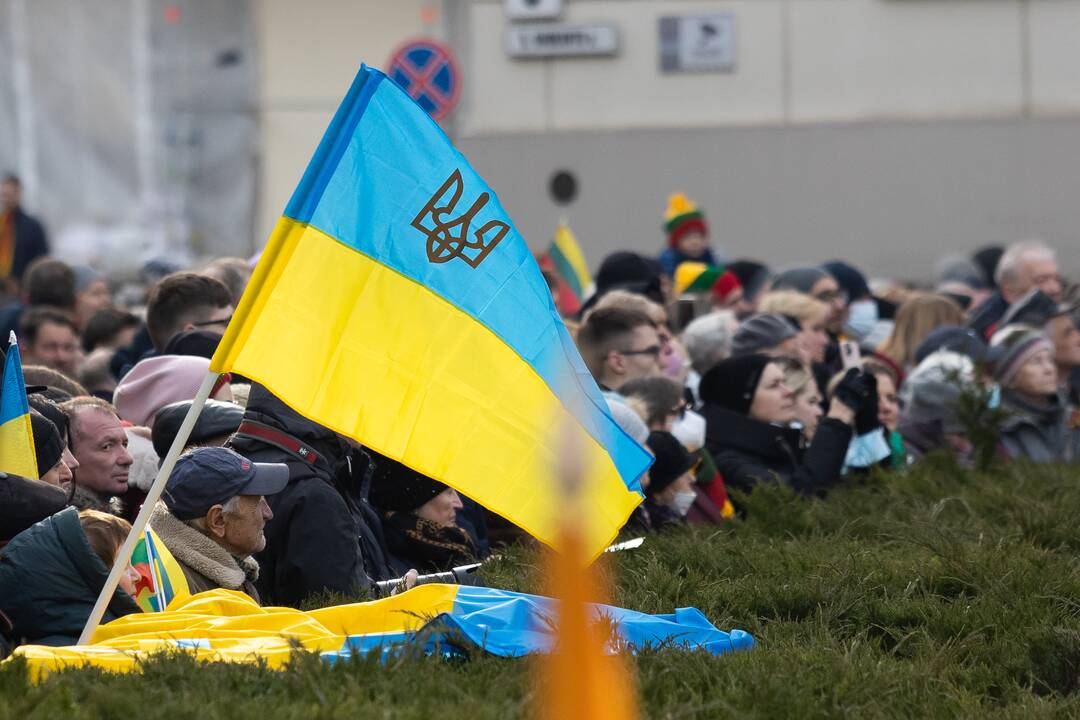 S. Daukanto aikštėje – Baltijos valstybių vėliavų pakėlimo ceremonija