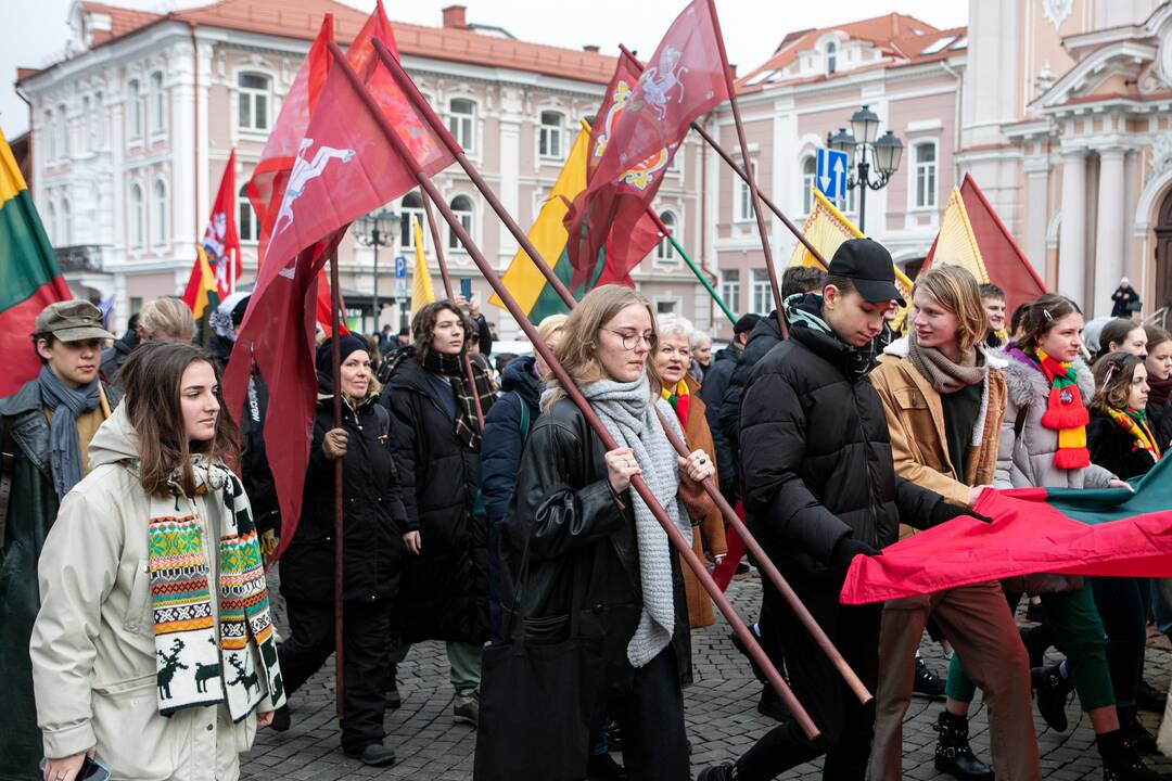 Eisena „Lietuvos valstybės keliu“