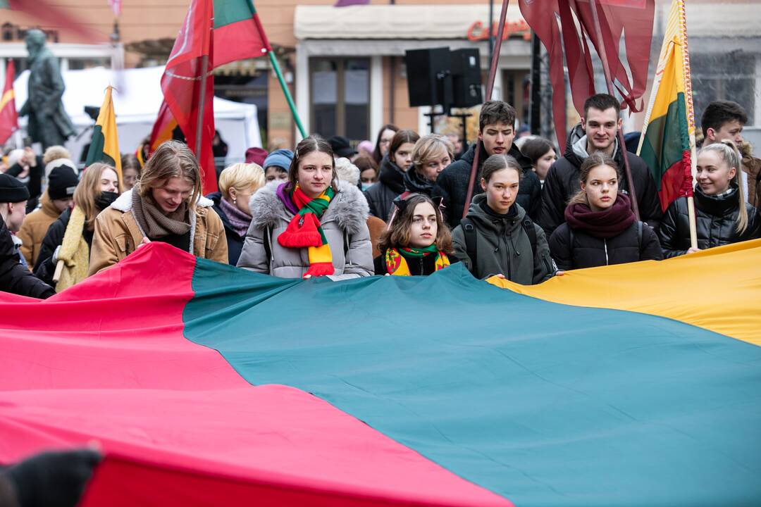 Eisena „Lietuvos valstybės keliu“