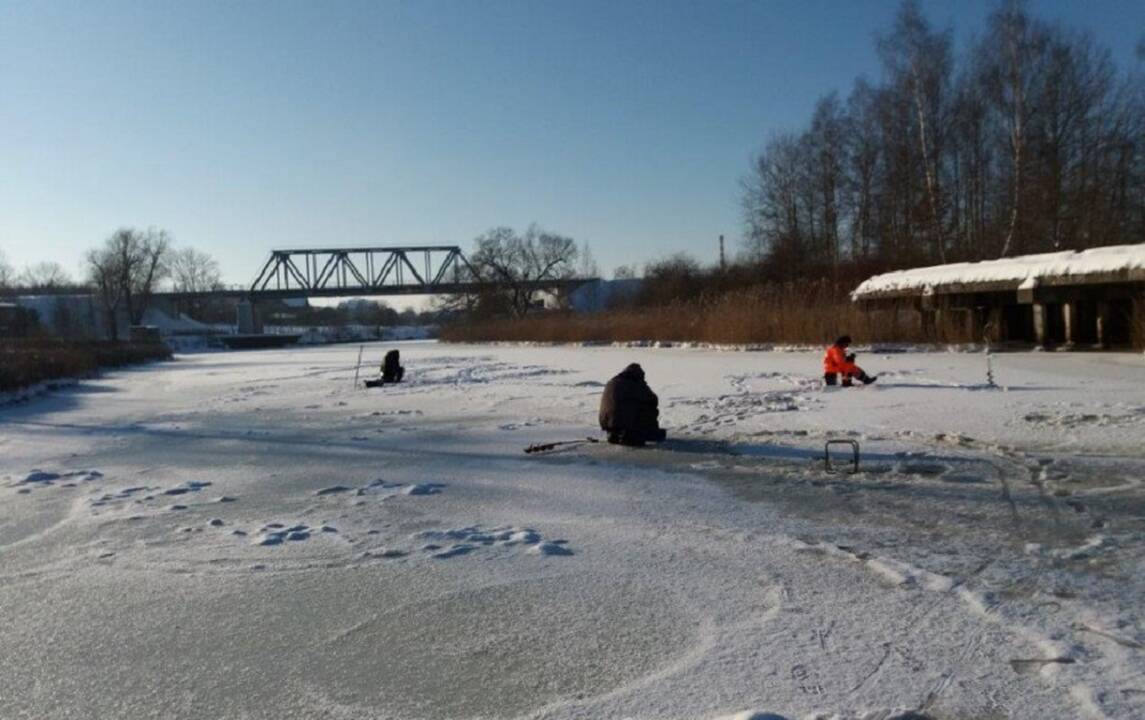Klaipėdos pareigūnai ragina ant užšalusių vandens telkinių elgtis itin atsargiai