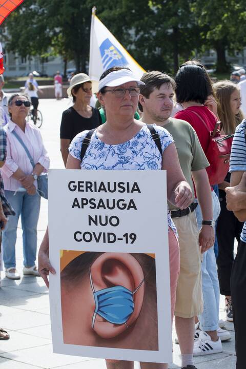Protestas prieš privalomą testavimą ir skiepus