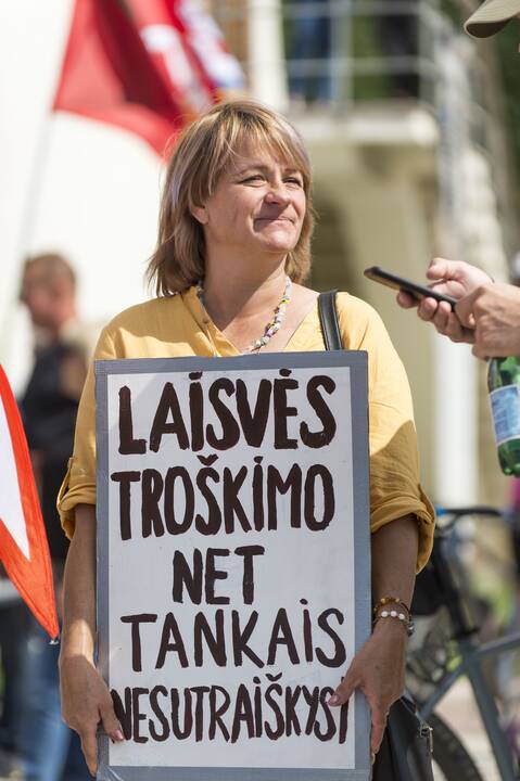 Protestas prieš privalomą testavimą ir skiepus
