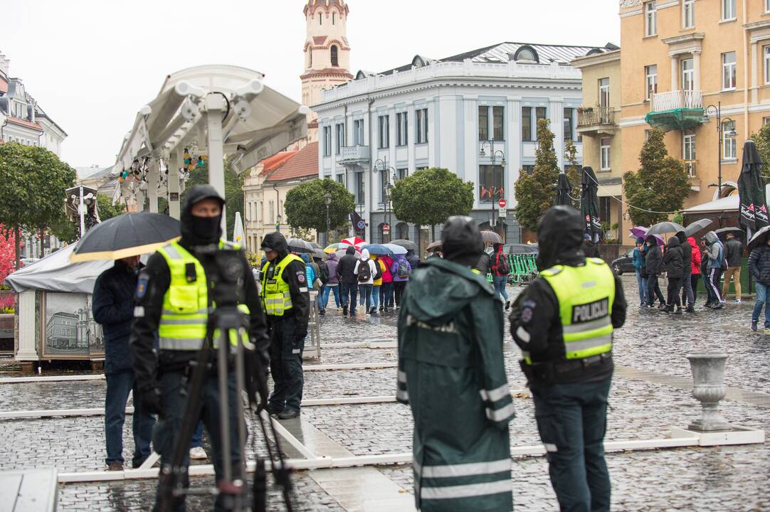 Protesto akcija Vilniuje prieš ribojimus nepasiskiepijusiems