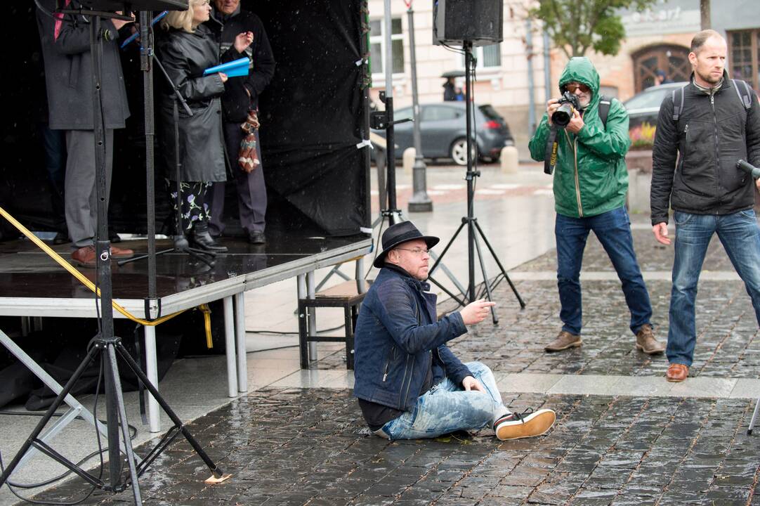 Protesto akcija Vilniuje prieš ribojimus nepasiskiepijusiems