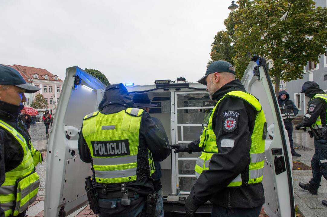 Protesto akcija Vilniuje prieš ribojimus nepasiskiepijusiems
