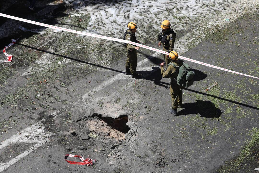 Izraelis: iš Gazos Ruožo paleista raketa sprogo prie Austrijos ambasados