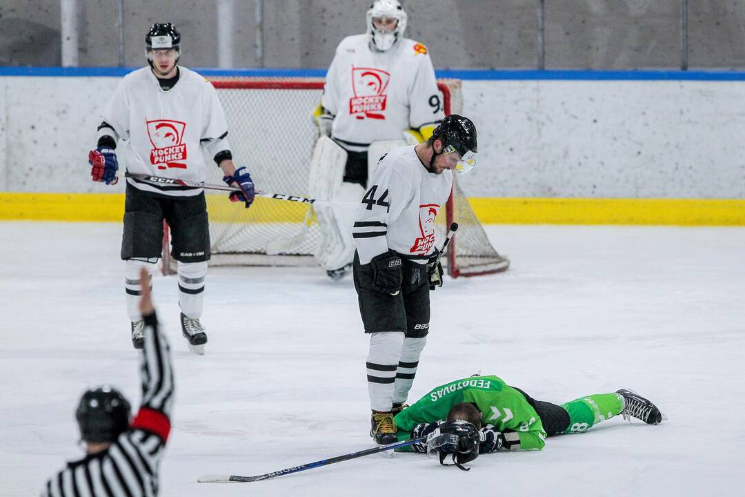 Incidentai: per "Kaunas Hockey" ir "Hockey Punks" rungtynes teisėjai abiejų komandų žaidėjams skyrė iš viso 93 baudos minutes.