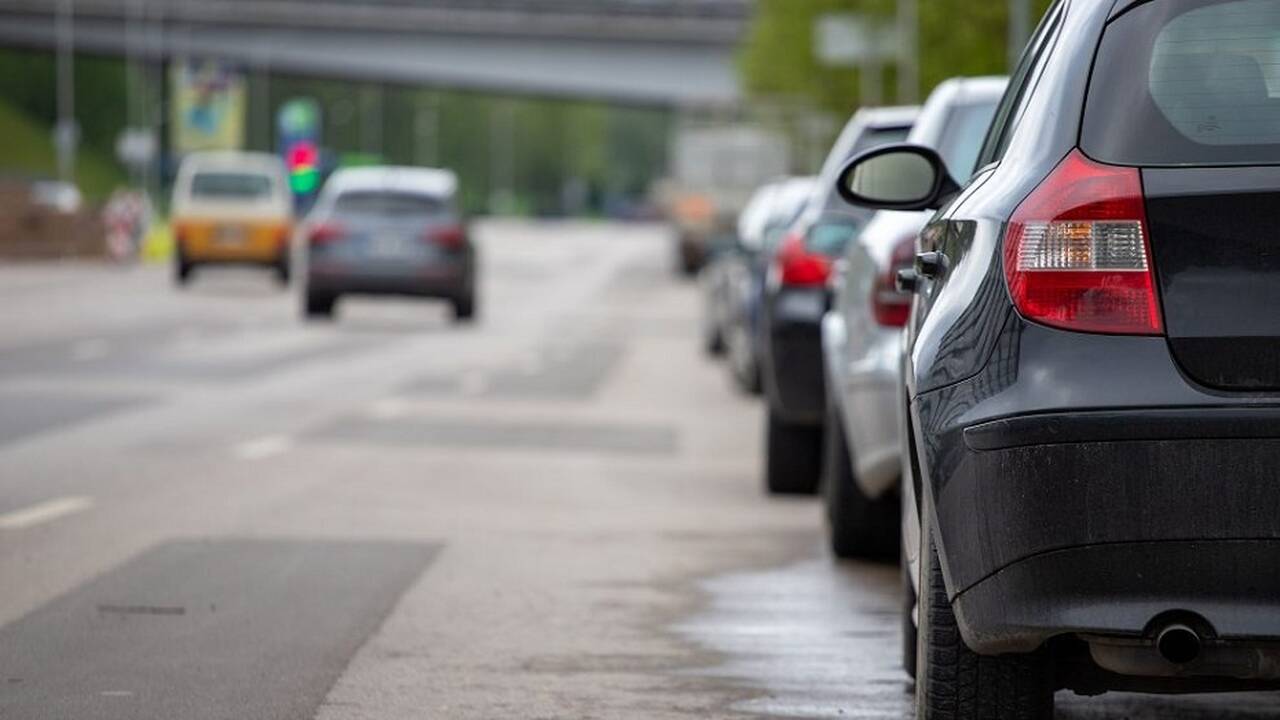 Kaunas ruošia nepopuliarius, bet būtinus sprendimus automobilių užgultose teritorijose