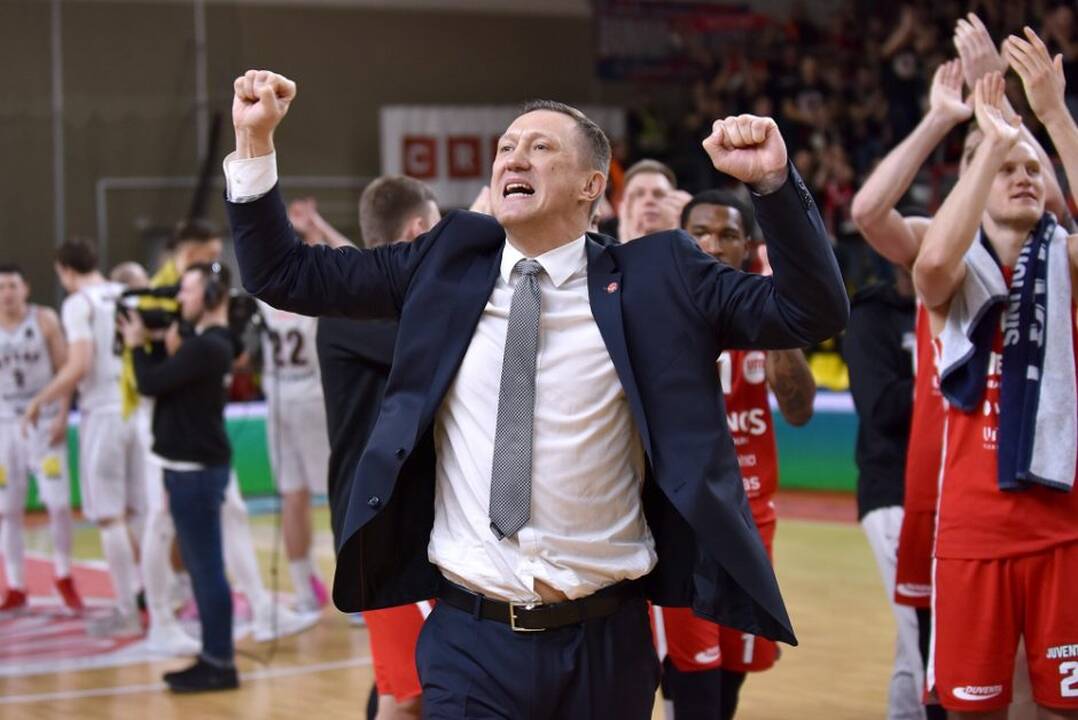 Utenoje – galingai žaidę broliai Jucikai ir taškų lenktynes laimėję šeimininkai