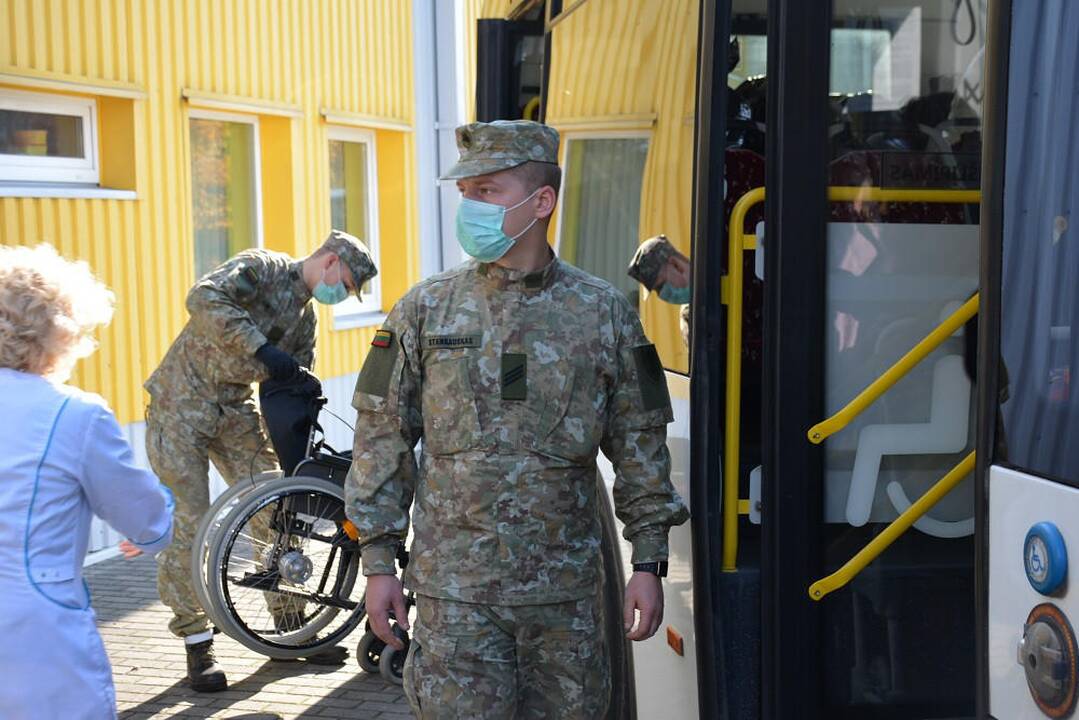 Milžiniškas gamyklos gaisras Alytuje