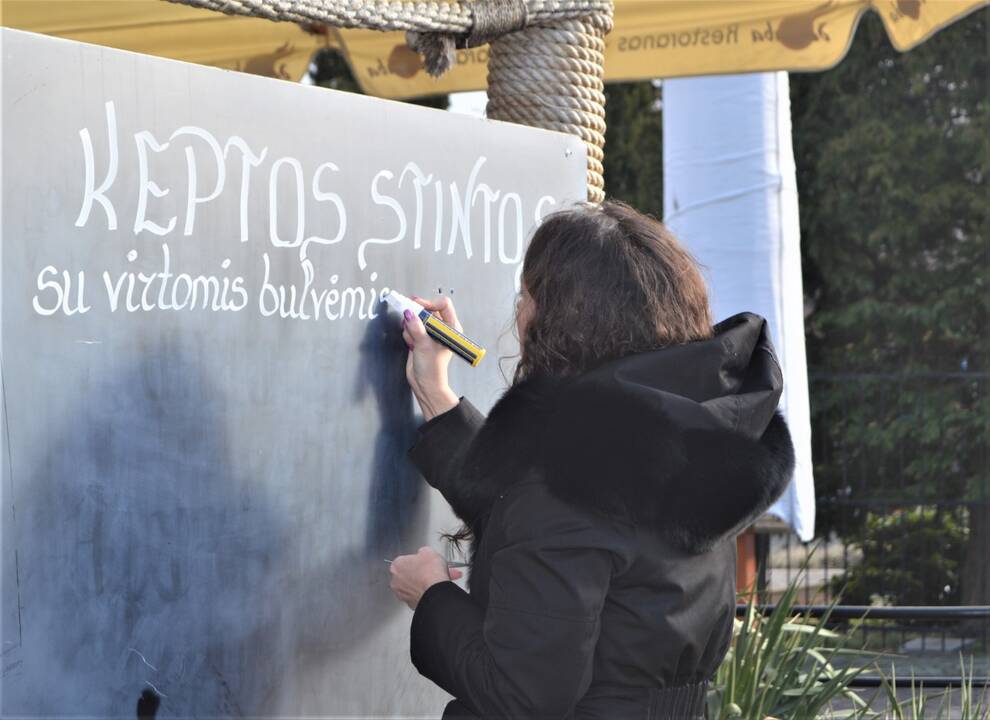 Palanga šurmuliuoja – prasidėjo „Stintų šventė“