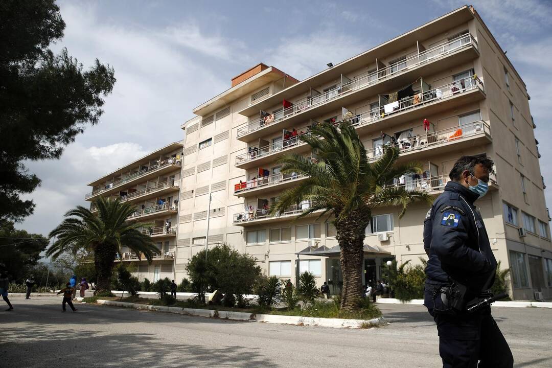 Graikijos viešbutyje, kuriame apgyvendinti pabėgėliai, virusas nustatytas 150 žmonių