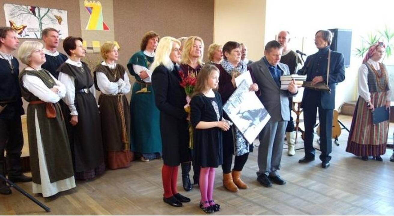 Raudondvaryje skambėjo tarmiška kūryba