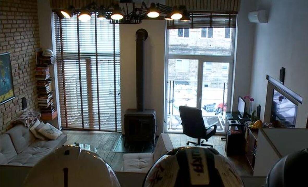 Iš gamyklos dušų – funkcionalus ir minimalistinis loftas