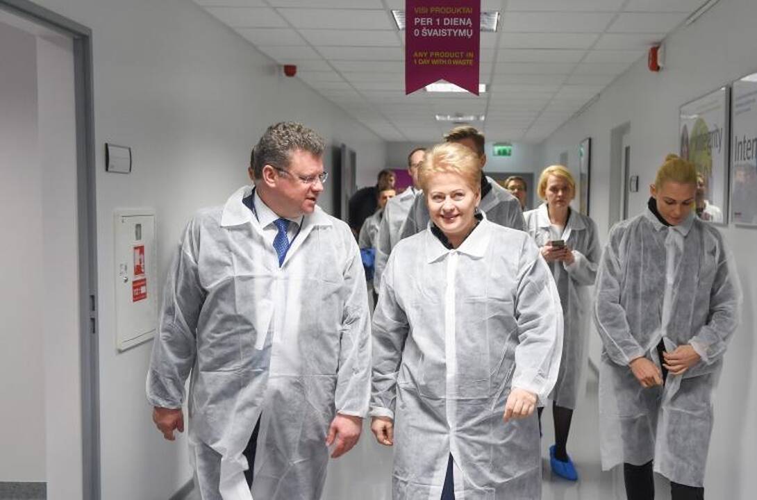 Prezidentė atidarė mokslo laboratoriją