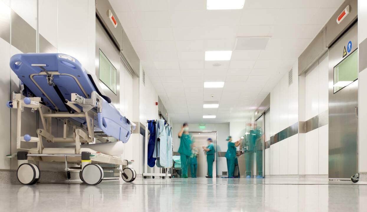 Užkritęs televizorius smarkiai sužalojo vienmetį