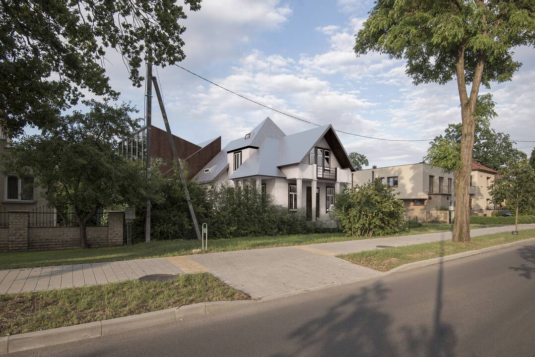 Griuvėsiai: art deco architektūros grynuolis dabar atrodo štai taip.