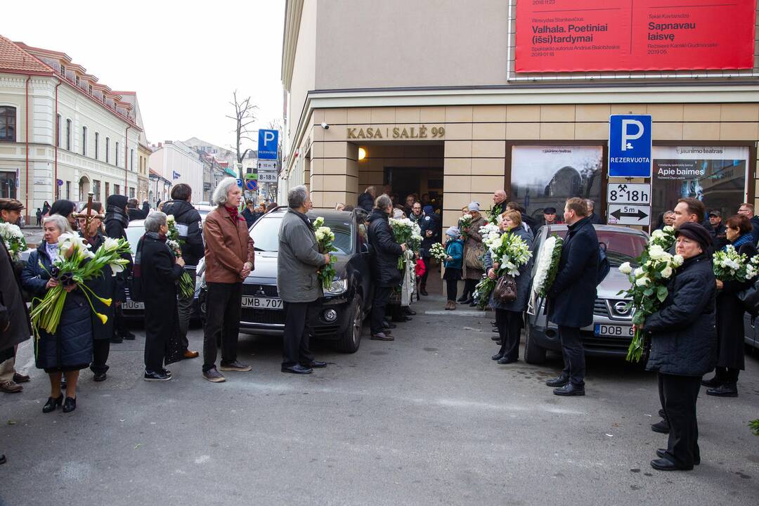 Aktorius A. Storpirštis atgulė amžino poilsio Menininkų kalnelyje