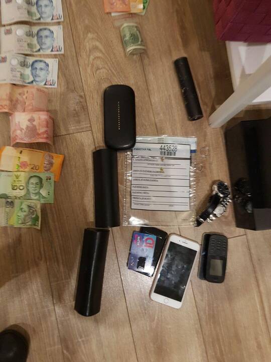 Kaune sutriuškintos dokumentų klastotojų ir vagystes vykdžiusių asmenų grupuotės