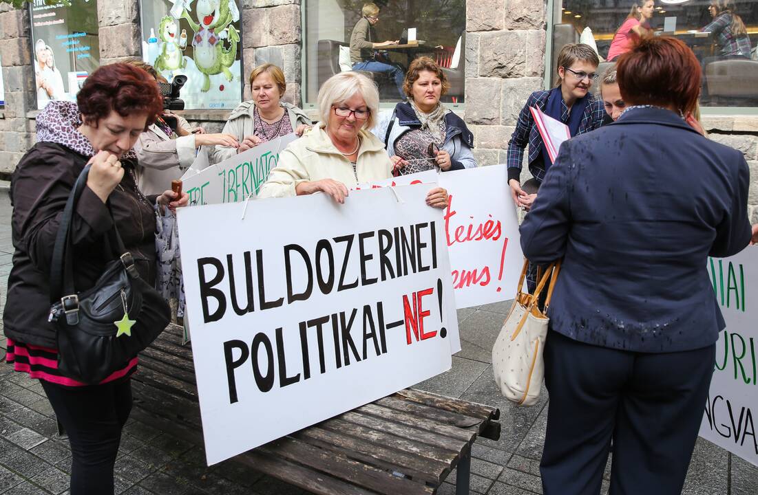 Mitingas tautinių mažumų mokykloms apginti