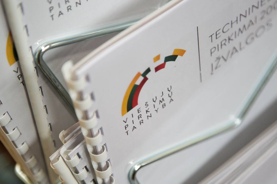 Seimas imasi paprastinti viešuosius pirkimus