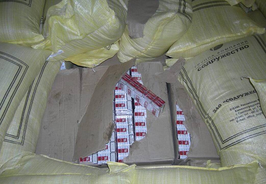 Po sojų miltais – kontrabandinės cigaretės