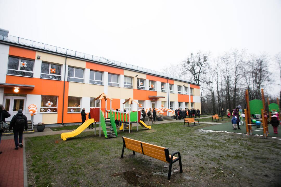 Kaune oficialiai atidarytas naujas vaikų darželis „Dvarelis“