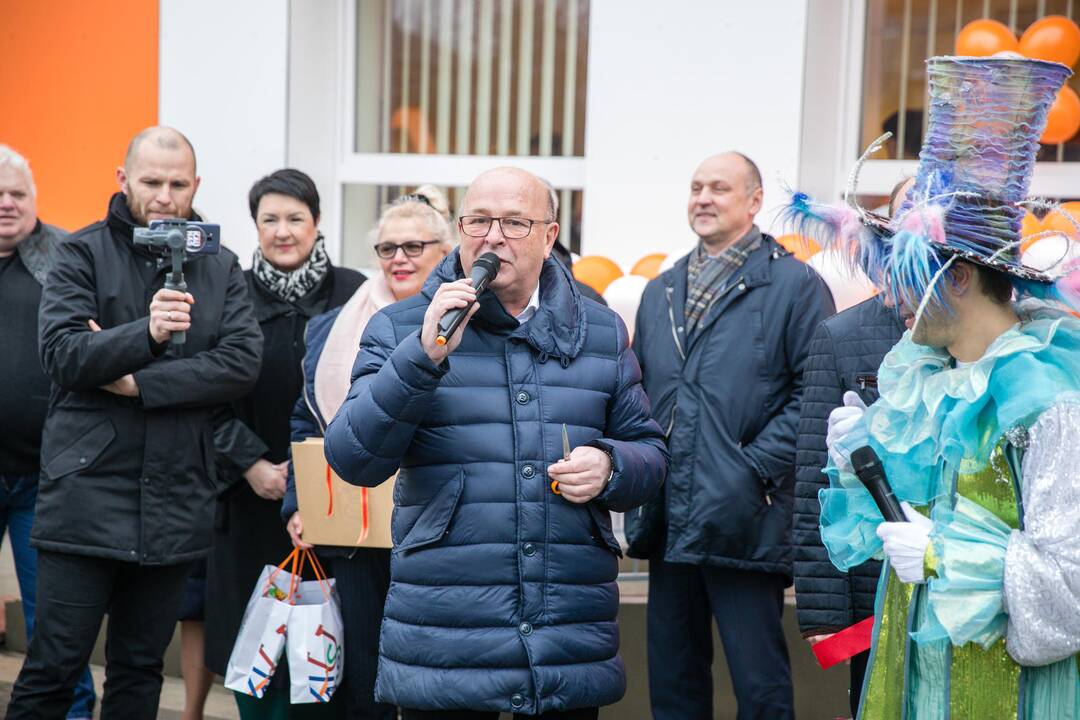 Kaune oficialiai atidarytas naujas vaikų darželis „Dvarelis“