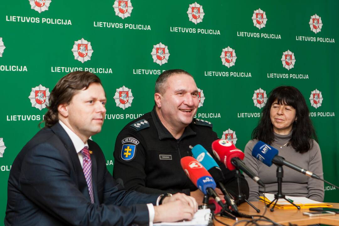 Spaudos konferencija apie tarptautinio masto operaciją 