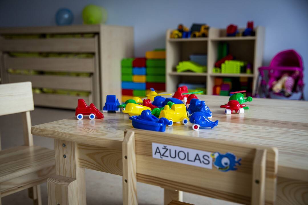 Skelbiamos laisvos vietos sostinės darželių grupėse
