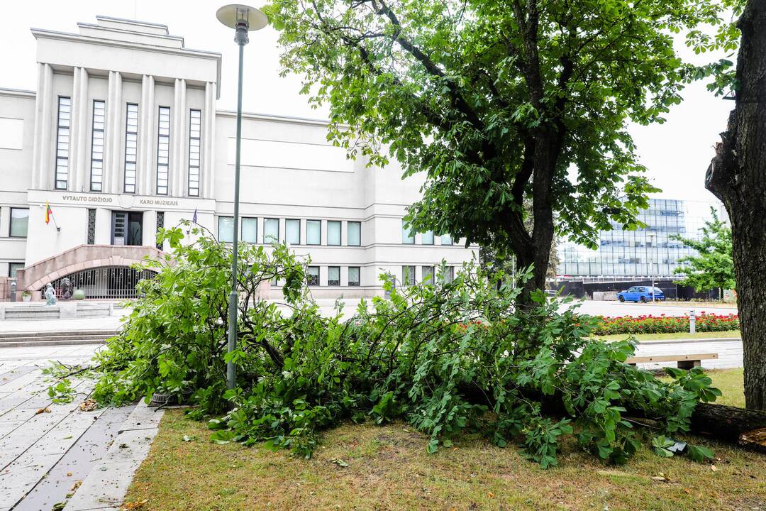 Kauno gatvės po lietaus