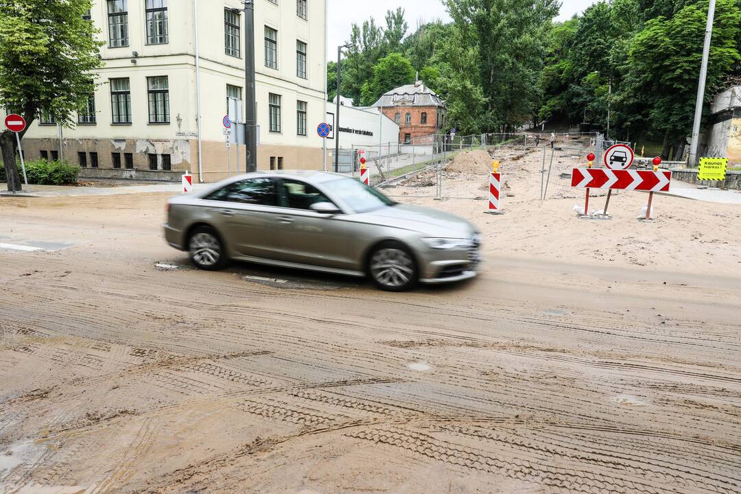Kauno gatvės po lietaus
