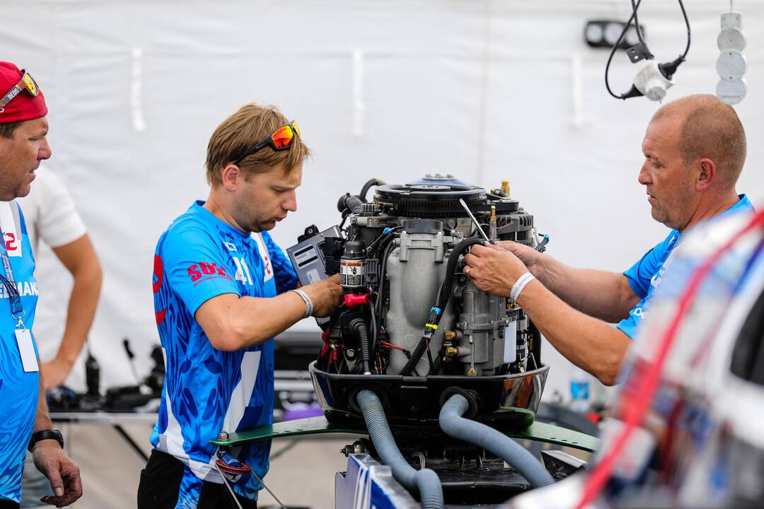 F-2 pasaulio čempionatas: pirmo etapo finalinė diena