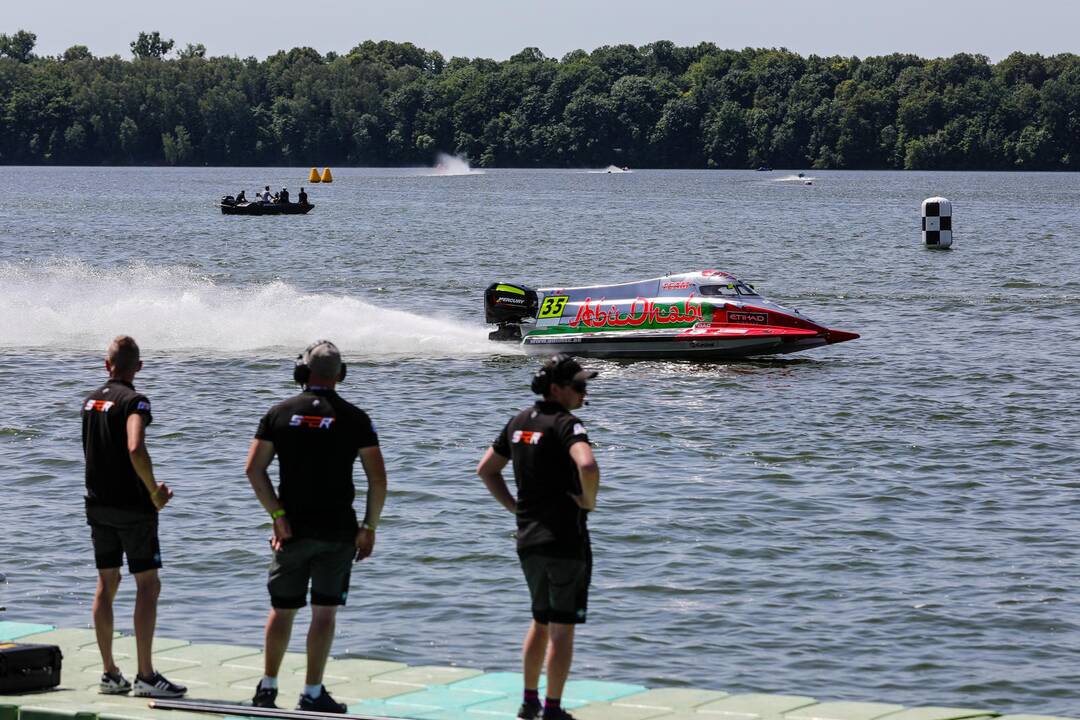F-2 pasaulio čempionatas: pirmo etapo finalinė diena