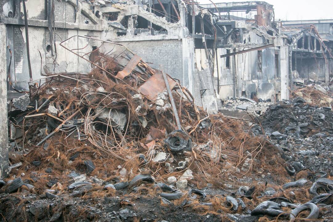 Gaisro nuniokota „Ekologistika“ praėjus dviem mėnesiams po nelaimės