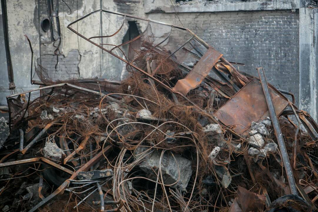 Gaisro nuniokota „Ekologistika“ praėjus dviem mėnesiams po nelaimės