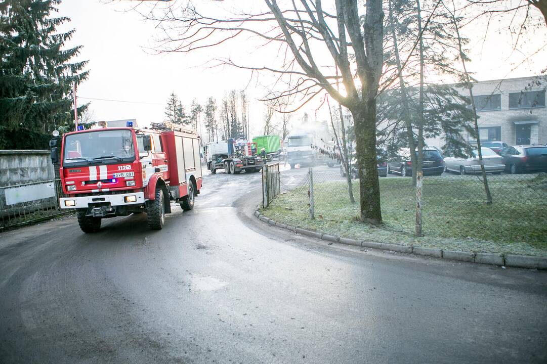 Gaisras bendrovės „Ekonovus“ teritorijoje 