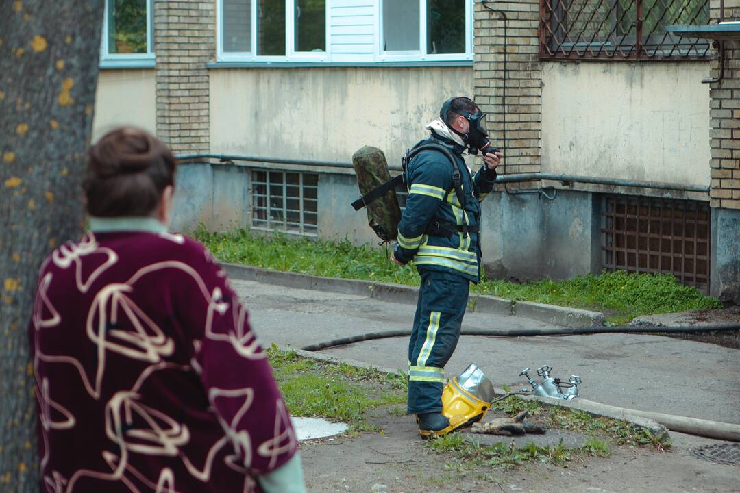 Gaisras Partizanų gatvės daugiabutyje