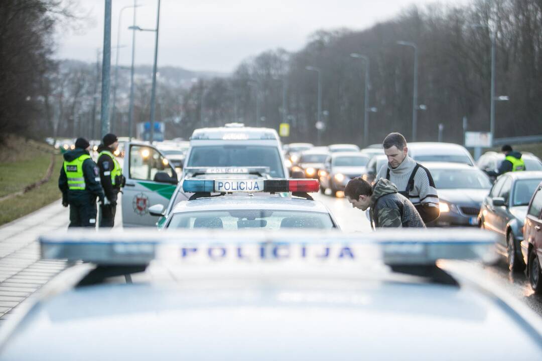 Pareigūnų reidas Europos prospekte