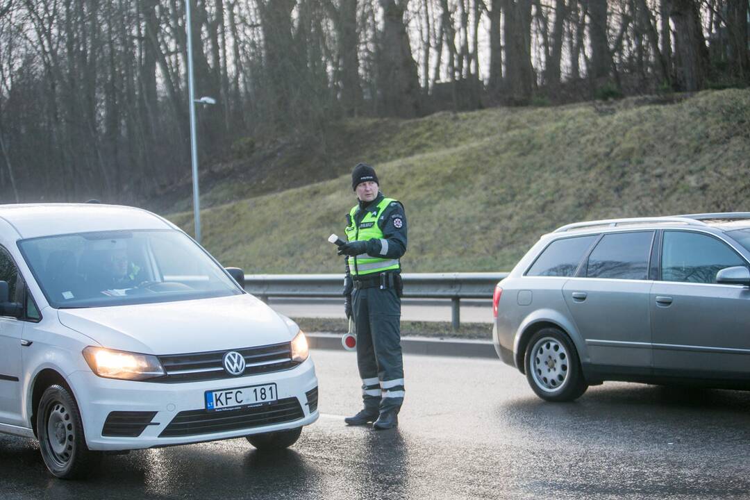 Pareigūnų reidas Europos prospekte
