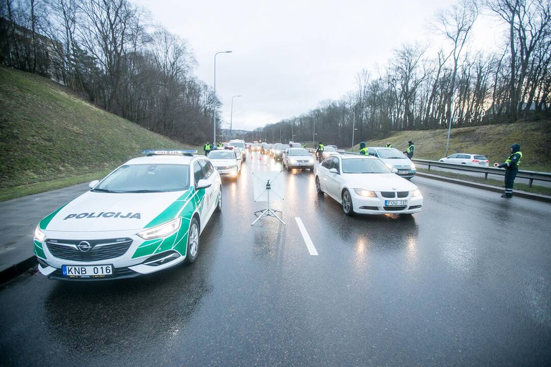 Pareigūnų reidas Europos prospekte