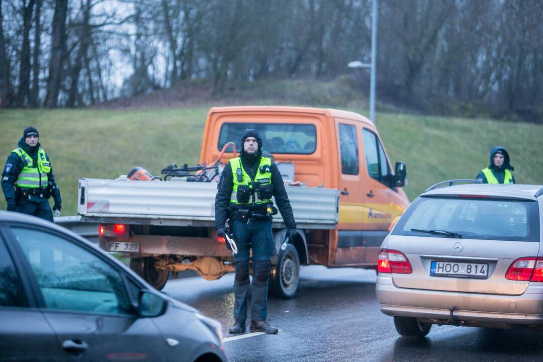 Pareigūnų reidas Europos prospekte