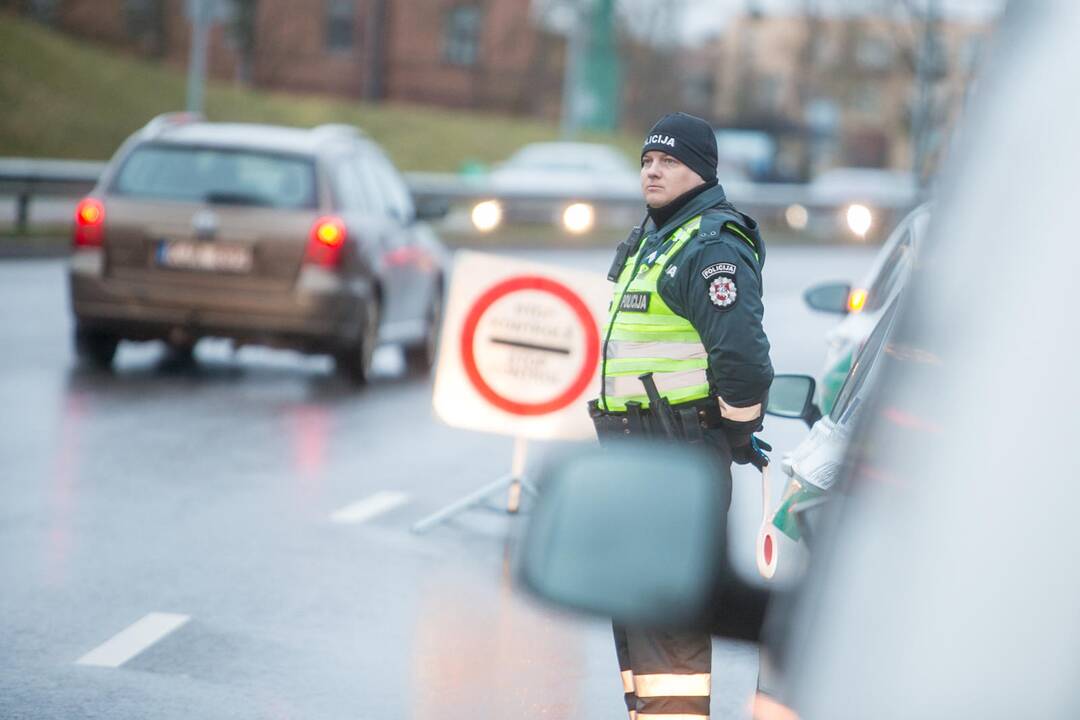 Pareigūnų reidas Europos prospekte