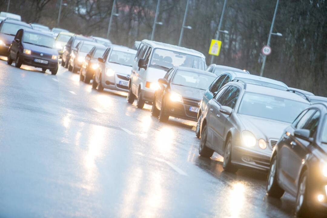Pareigūnų reidas Europos prospekte