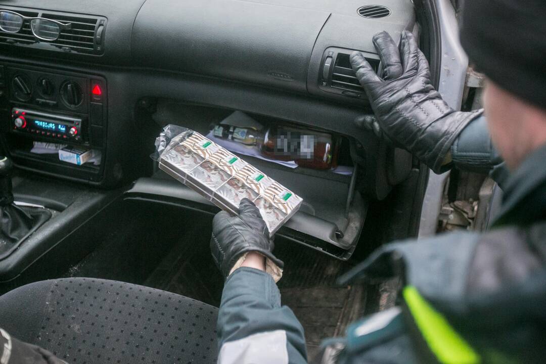 Pareigūnų reidas Europos prospekte
