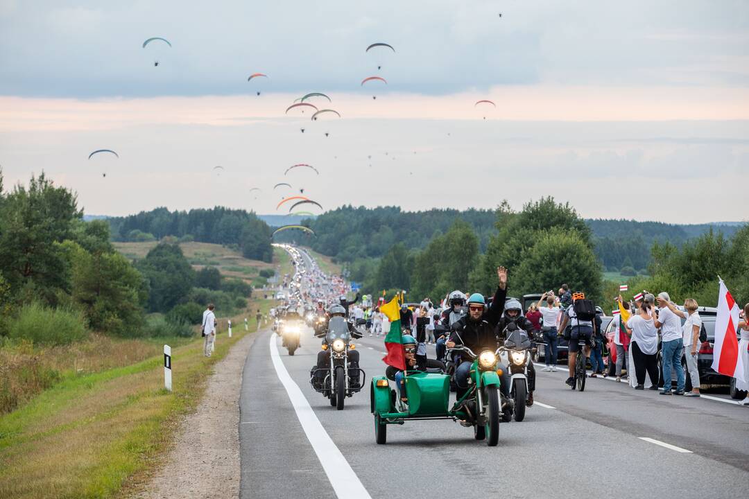 „Laisvės kelio“ dalyviai susirinko nuo Katedros aikštės iki Medininkų memorialo