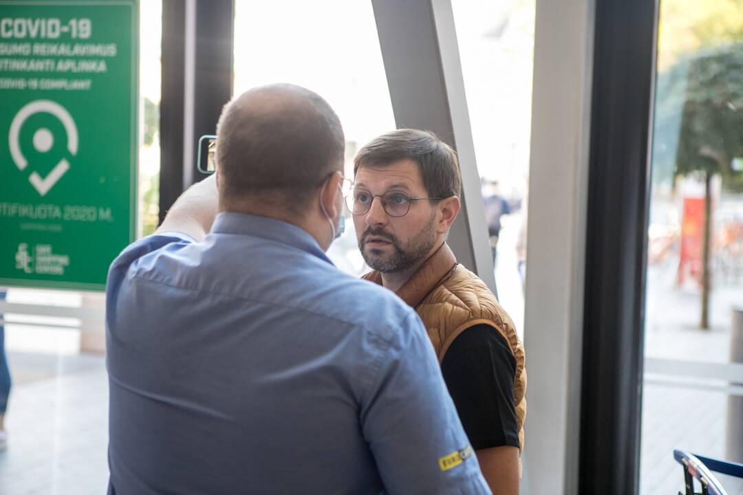 Antanas Kandrotas-Celofanas bandė be galimybių paso patekti į „Akropolį“