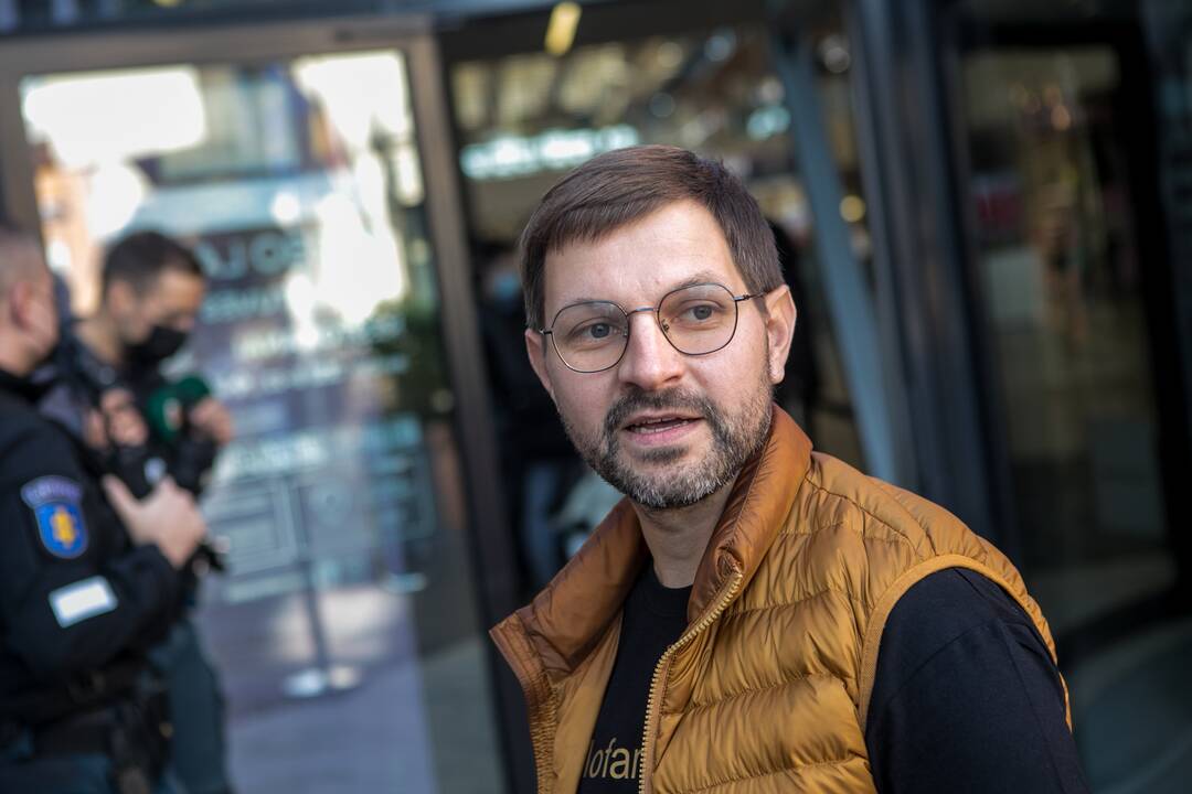 Antanas Kandrotas-Celofanas bandė be galimybių paso patekti į „Akropolį“
