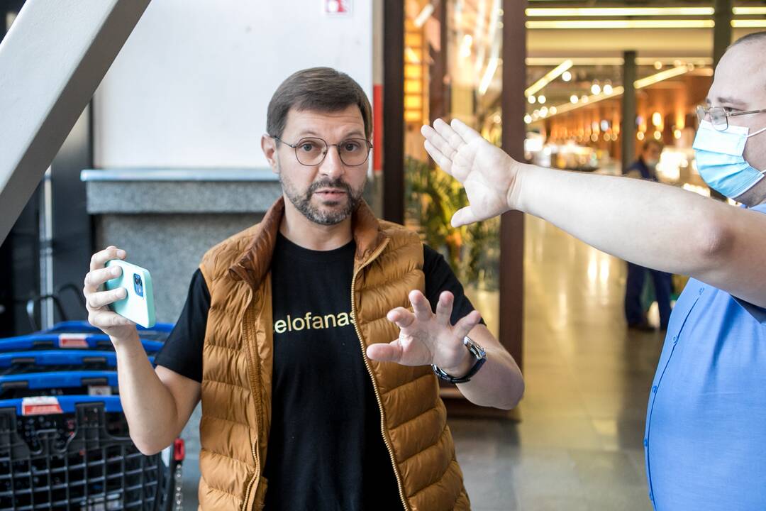 Antanas Kandrotas-Celofanas bandė be galimybių paso patekti į „Akropolį“