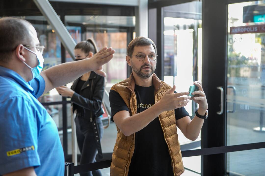 Antanas Kandrotas-Celofanas bandė be galimybių paso patekti į „Akropolį“